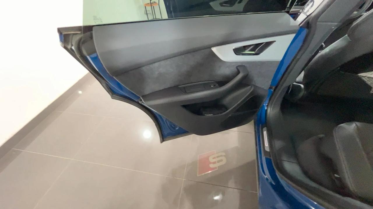 Audi Q8 3.0 tdi mhev S line quattro286cv auto