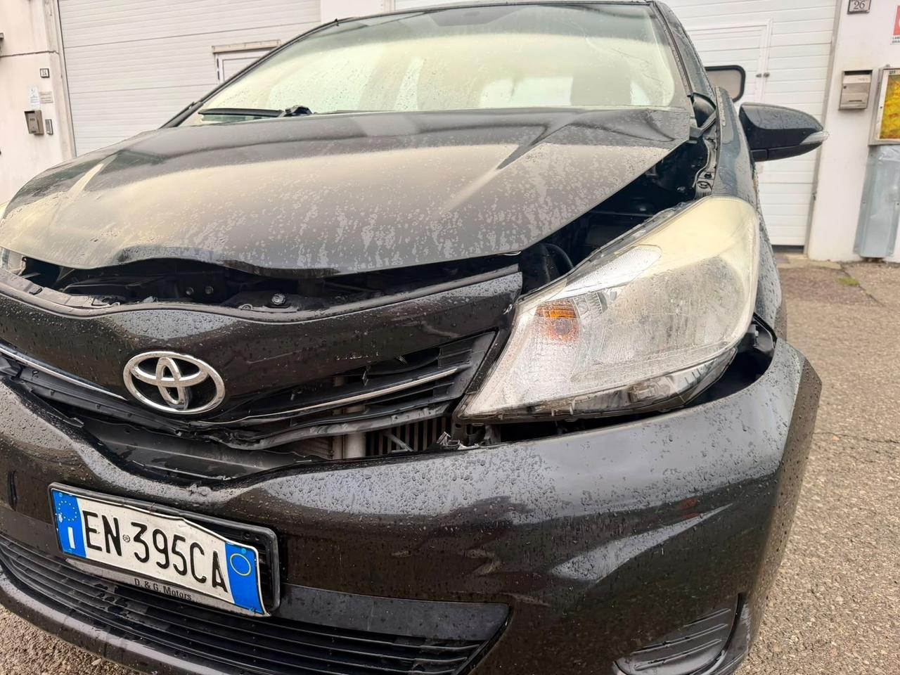Toyota Yaris 1.4 D-4D incidentata motore funzionante