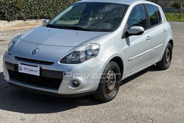 RENAULT Clio 1.2 16V 3 porte Dynamique