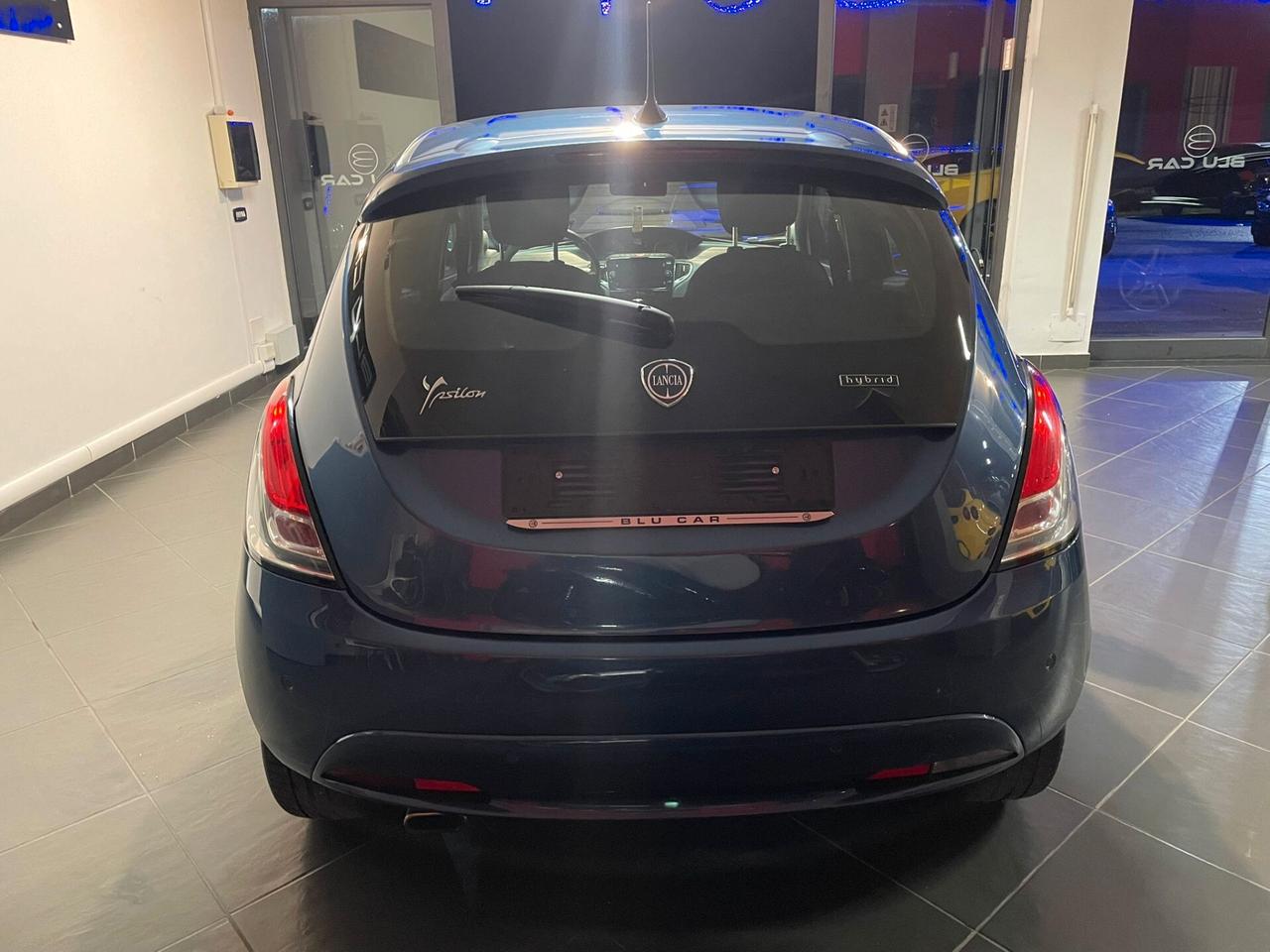 LANCIA YPSILON 1.0HYBRID GOLD 70cv