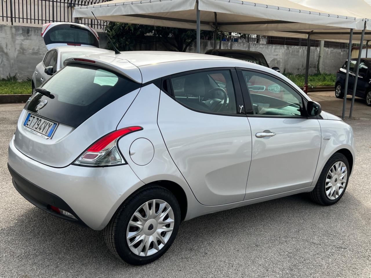 Lancia Ypsilon 1.2 69 CV S&S Silver del 12/2013