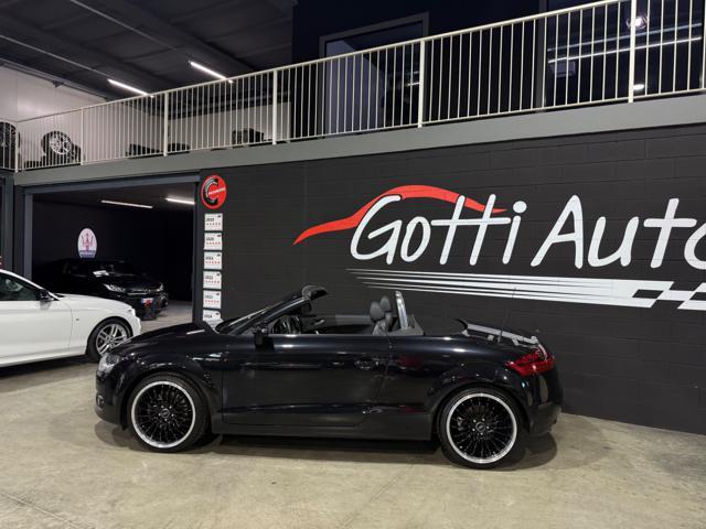 AUDI TT CABRIO CERCHI DA 19" SOLI 47900 KM