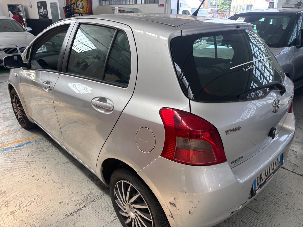 Toyota Yaris 1.0 5 porte Sol