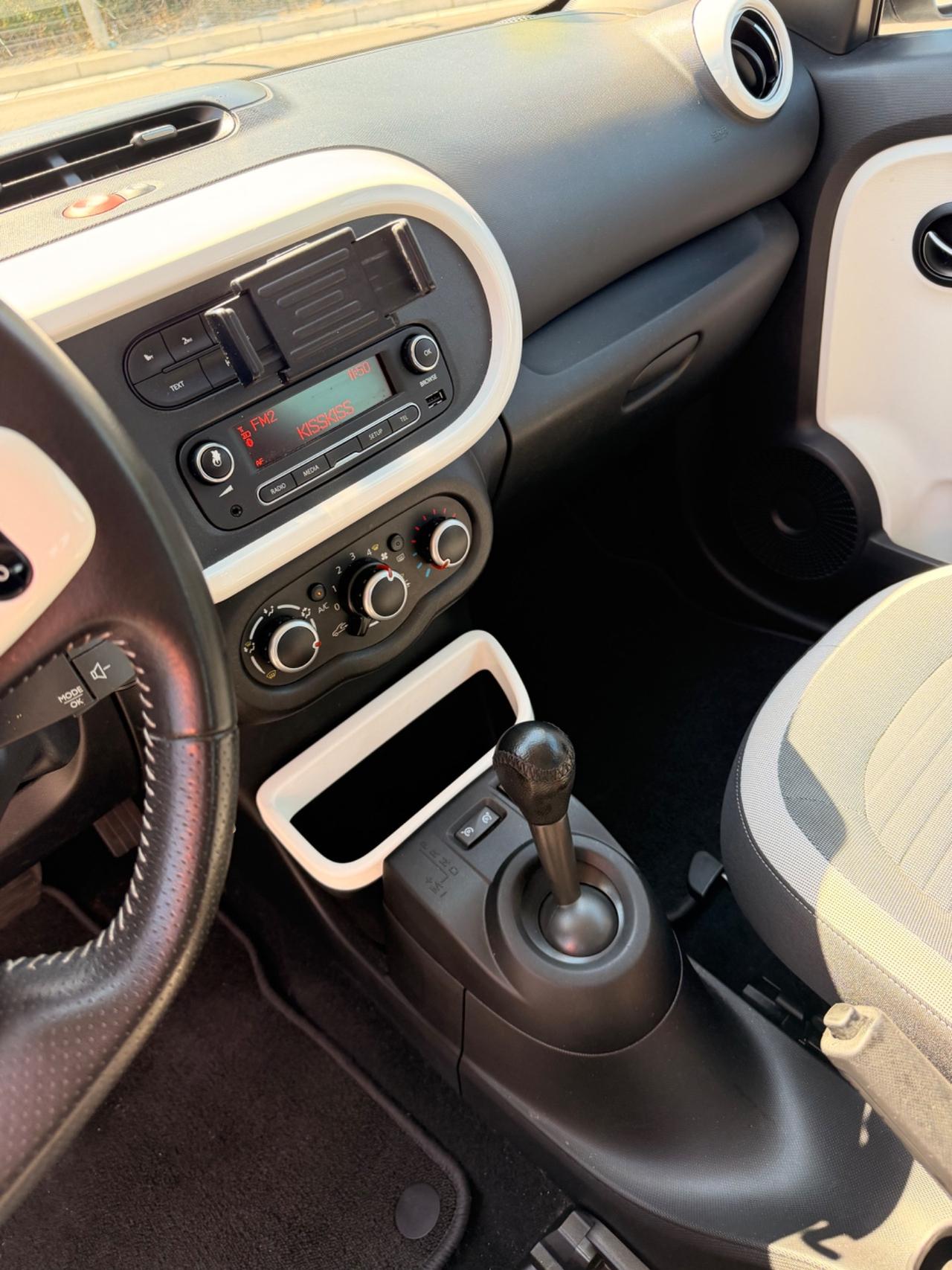 Renault Twingo SCe EDC Intens