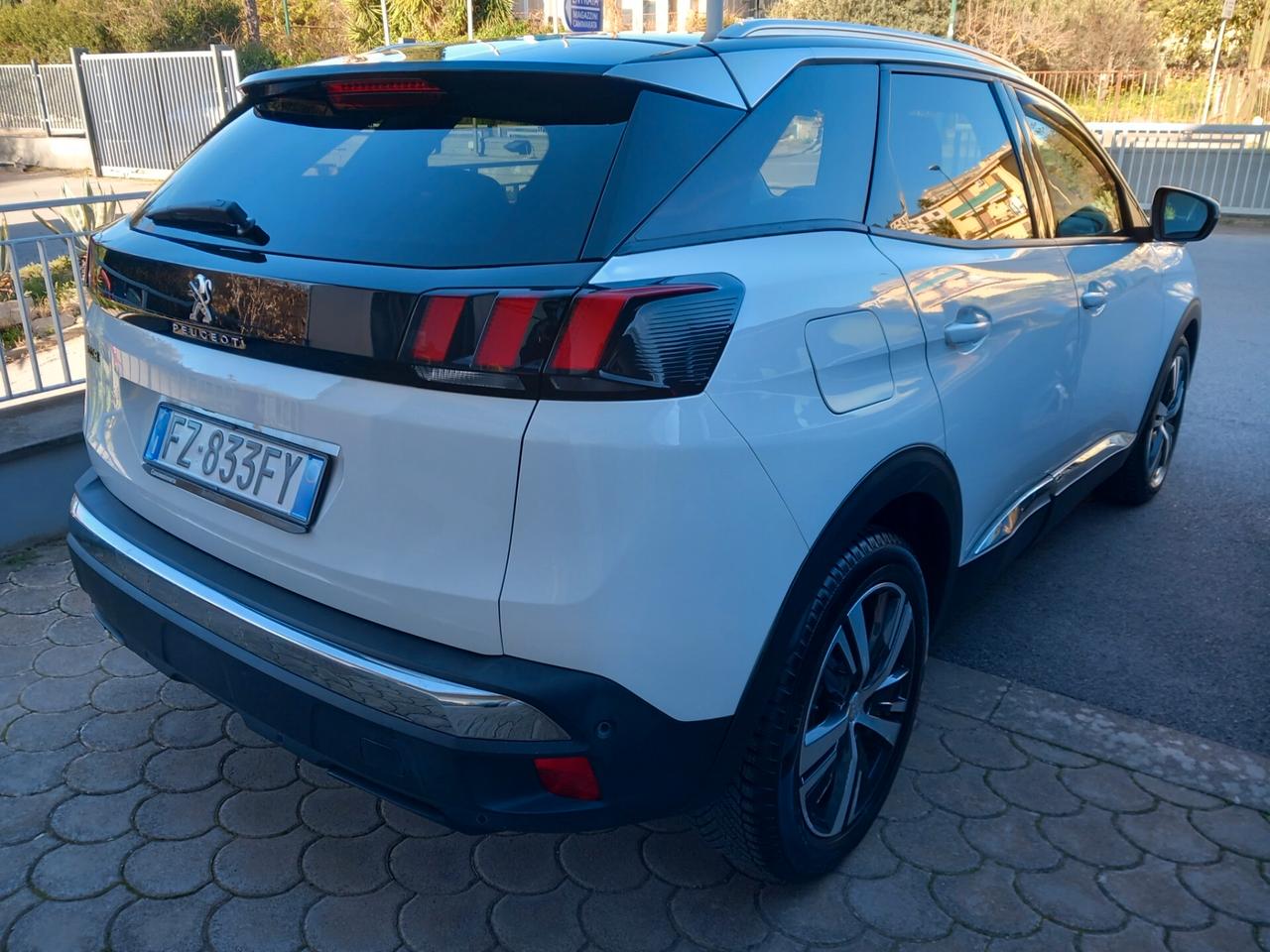 Peugeot 3008 BlueHDi 130 S&S Allure tetto apribile