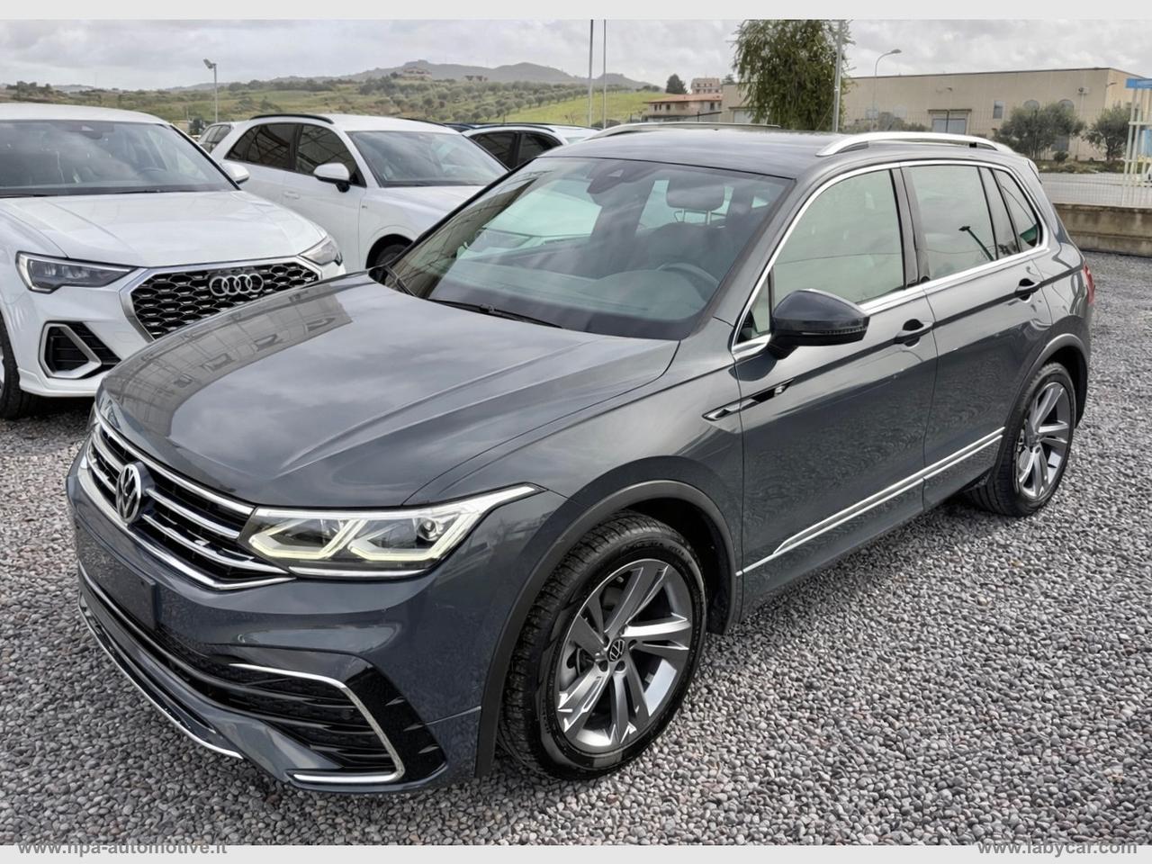VOLKSWAGEN Tiguan 2.0TDI R-LINE FULL LED NAVI AID ACTIVE INFO DISPLAY PELLE RETROCAMERA