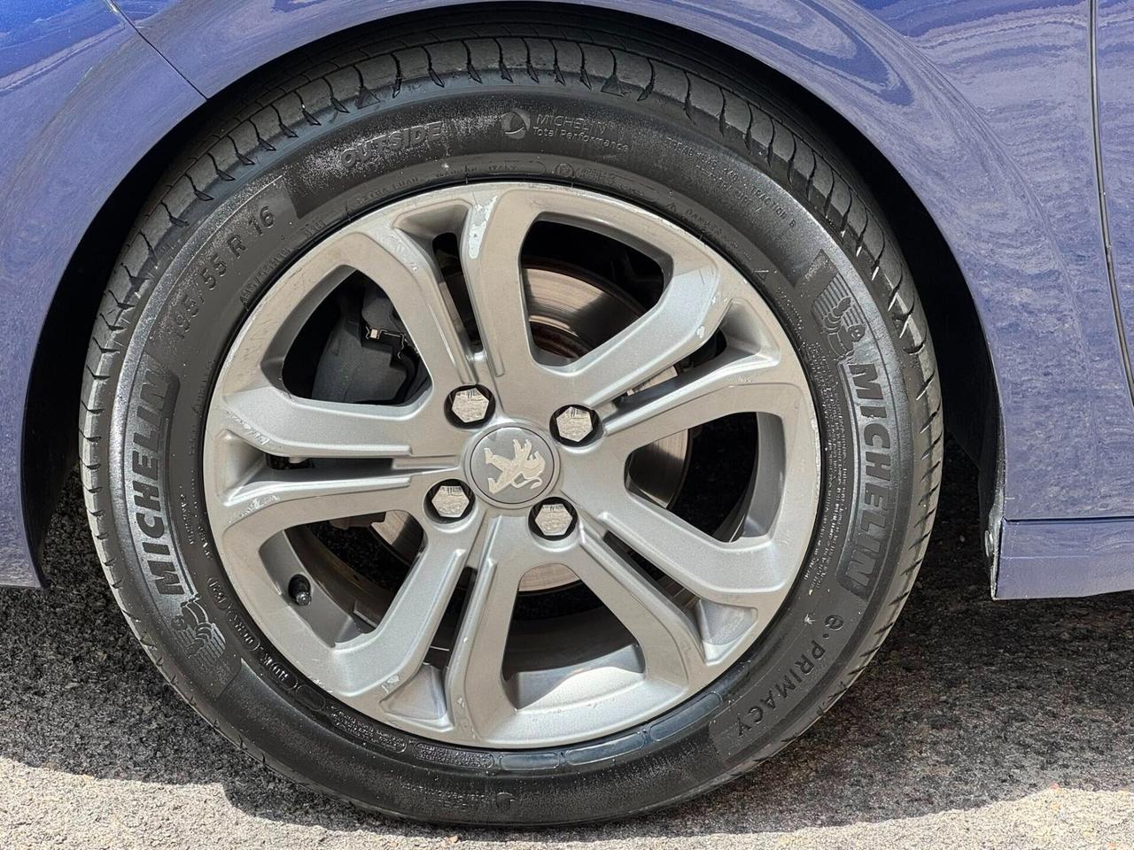 PEUGEOT 208 1.4 HDI 68 CV. ALLURE NAVI CERCHI