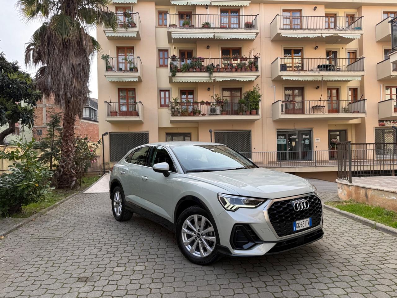 Audi Q3 SPB 35 TDI S tronic Business Plus