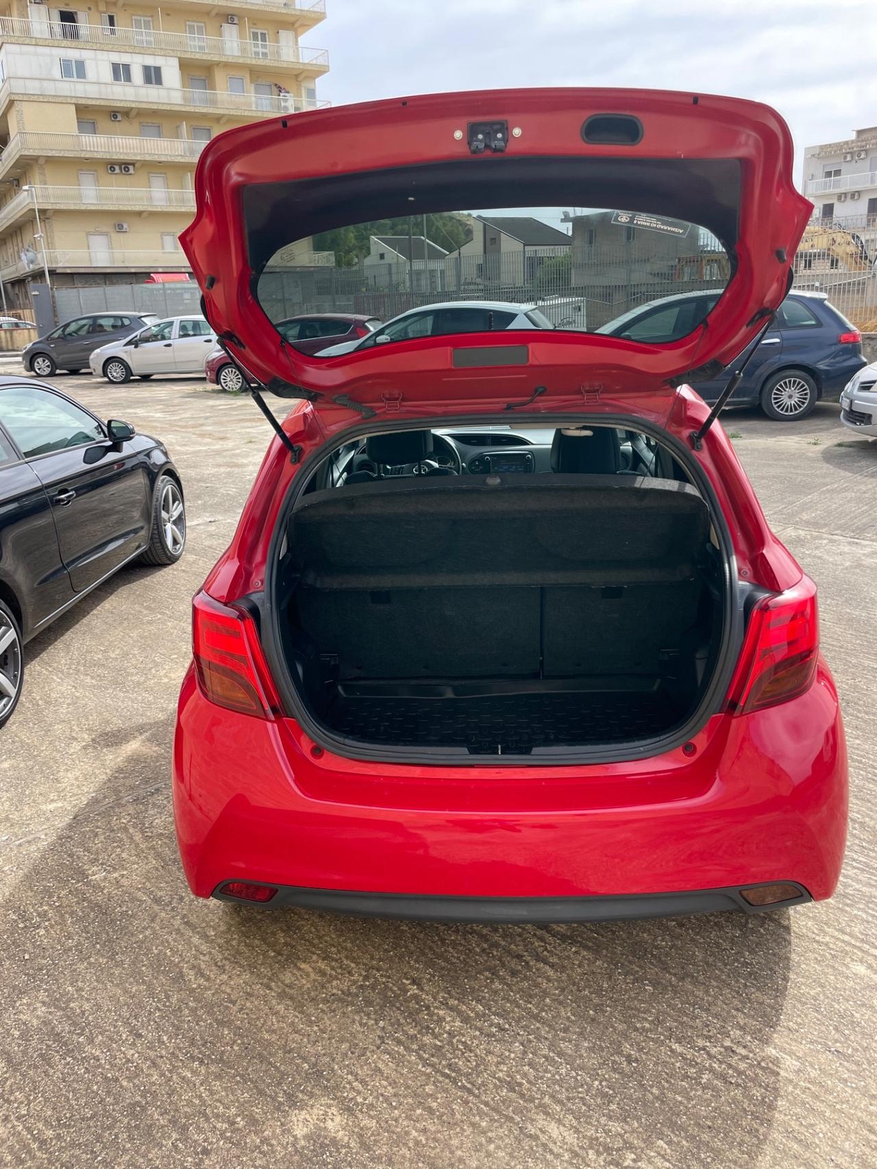 TOYOTA YARIS 1.5 HYBRID 5 PORTE STYLE