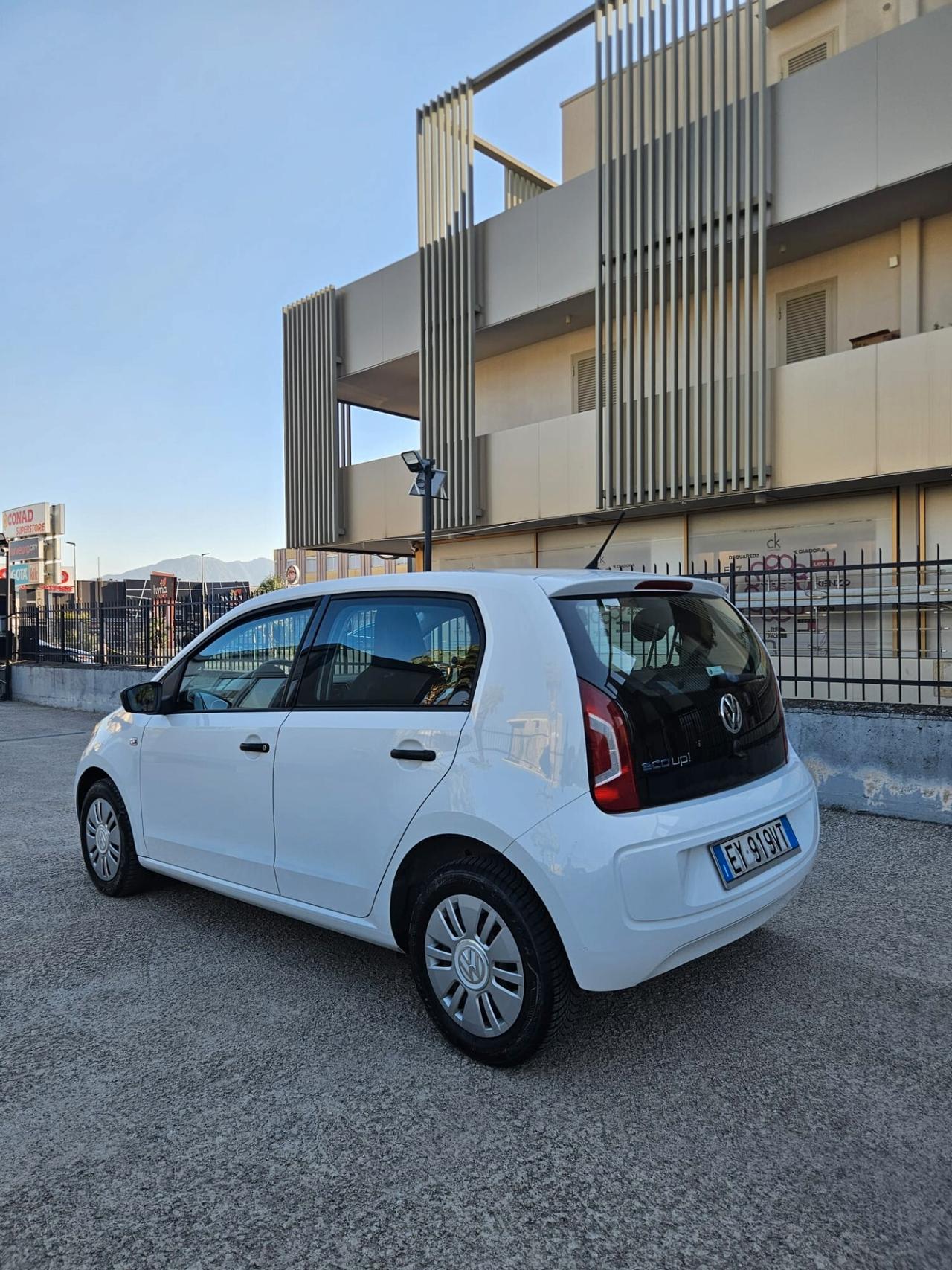 Volkswagen up! 1.0 5p. eco move BlueMotion Technology