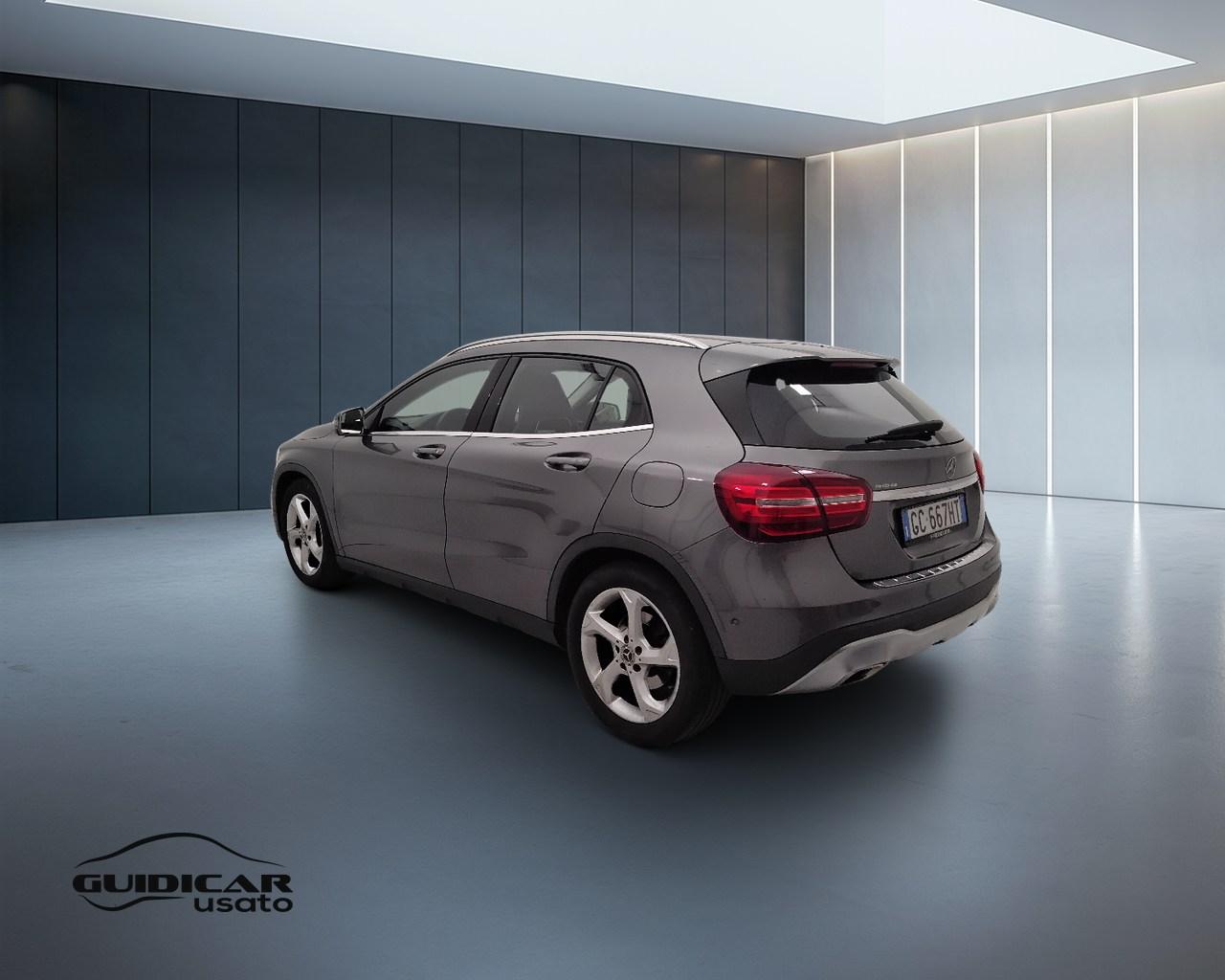 Mercedes-Benz GLA-X156 2017 - GLA 200 Sport auto