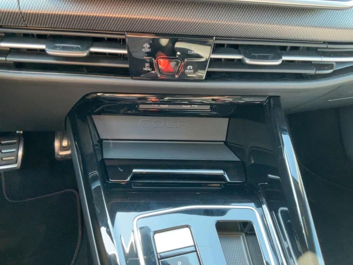 Volkswagen Golf 8.5 GTI 2.0 TSI DSG