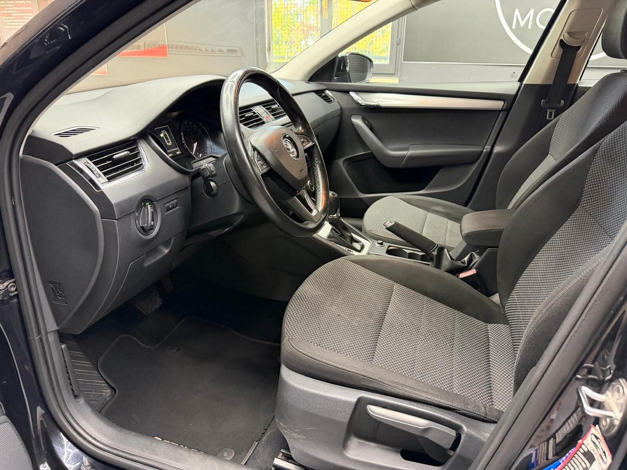 Skoda Octavia 1.6 TDI CR 110 CV DSG Wagon Style