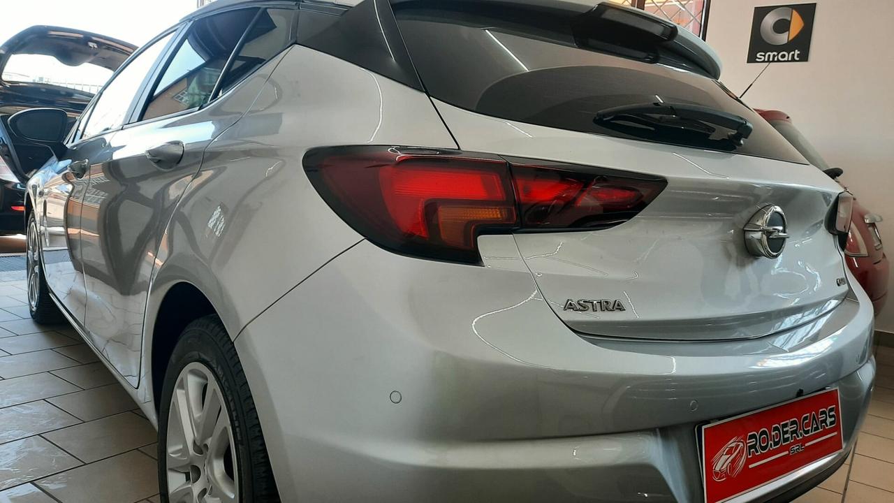 Opel Astra 1.6 CDTi 110CV Start&Stop 5 porte Innovation