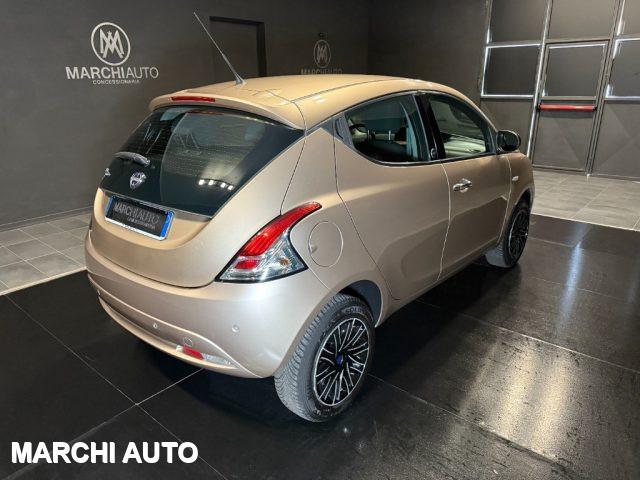LANCIA Ypsilon 0.9 TwinAir 85 CV 5 porte Metano Ecochic Gold