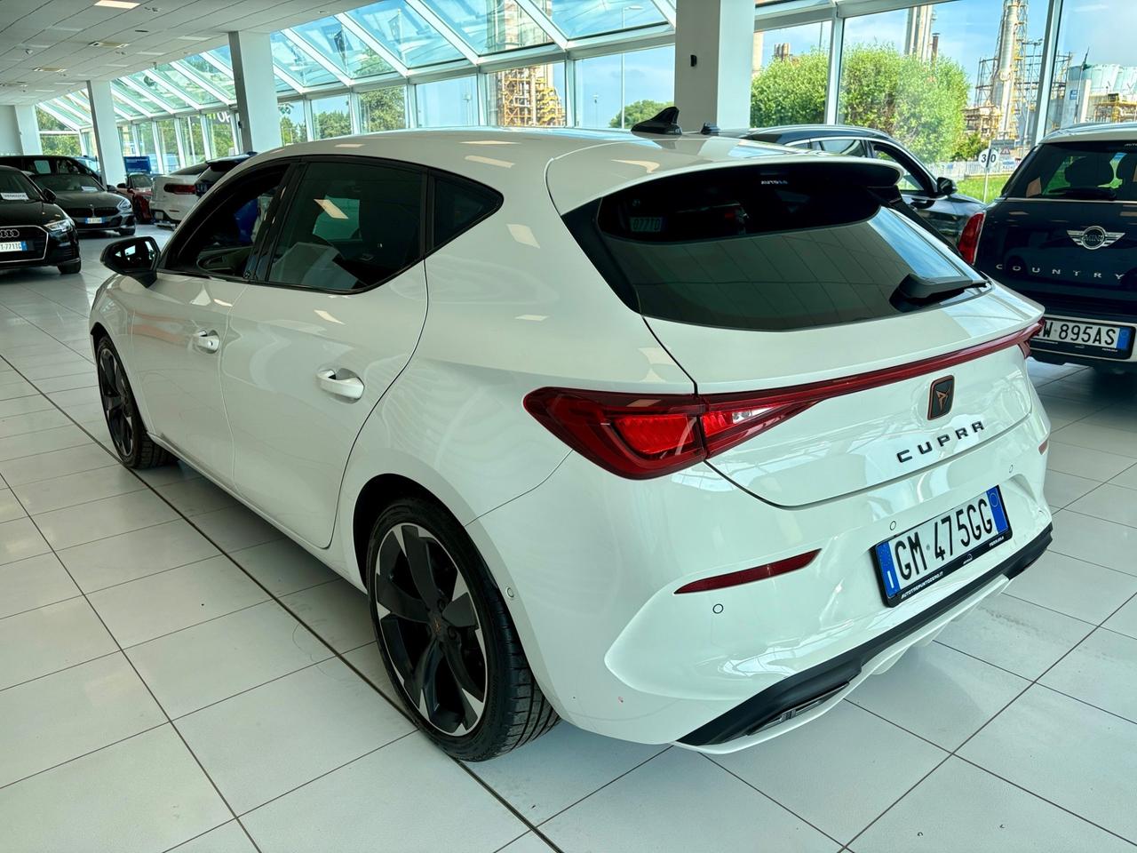 Cupra Leon 1.5 Hybrid 150 CV DSG Neopatentati