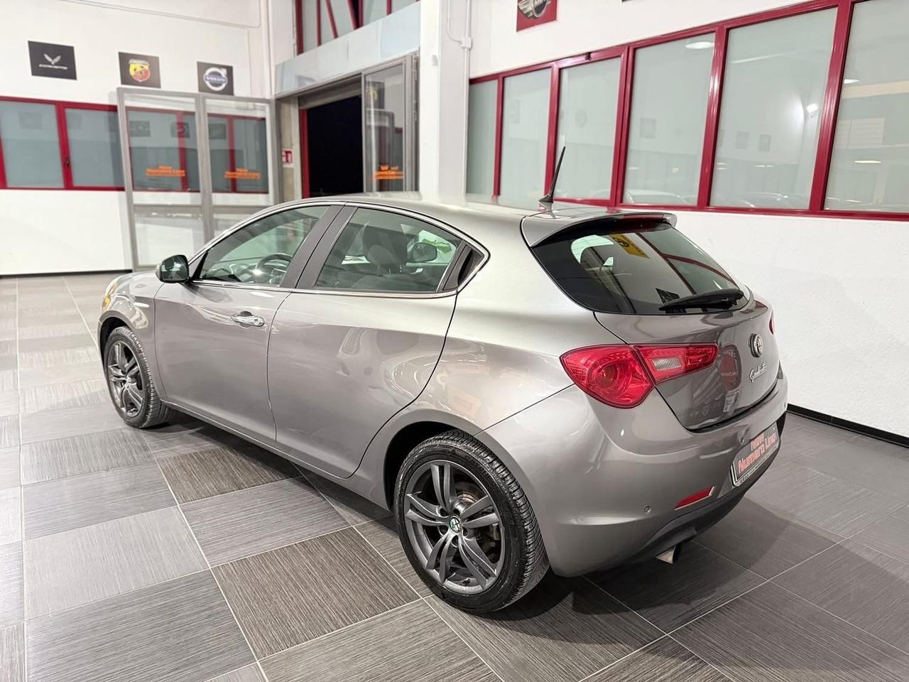Alfa Romeo Giulietta 1.6 Mjt 105cv Distinctive 2015