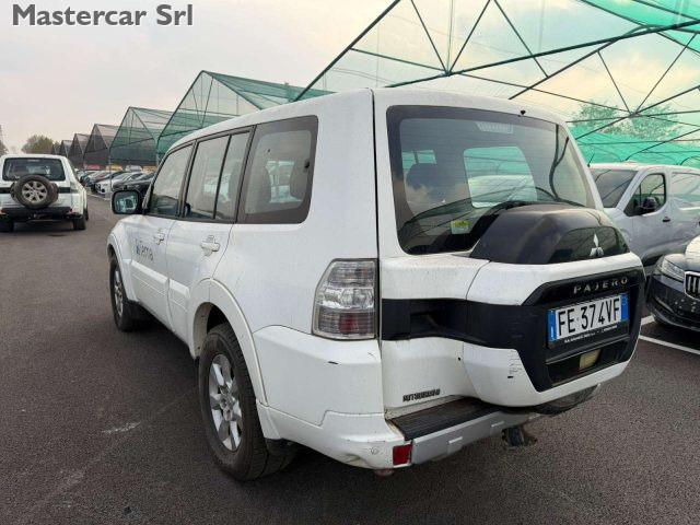 MITSUBISHI Pajero Pajero IV 2007 3.2 cr Instyle 5p auto - FE374VF