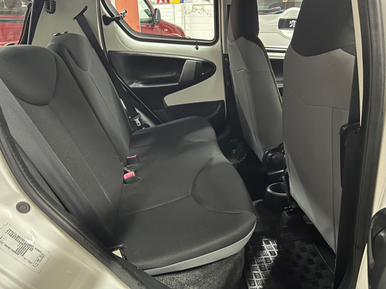 Toyota Aygo 1.0 Benz. 5 Porte Aria Condizionata