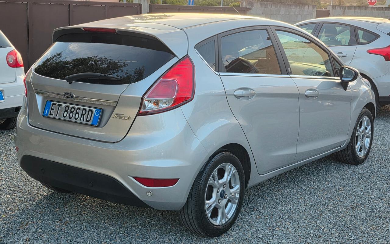 Ford Fiesta 1.5 TDCi 75CV 5 porte Titanium