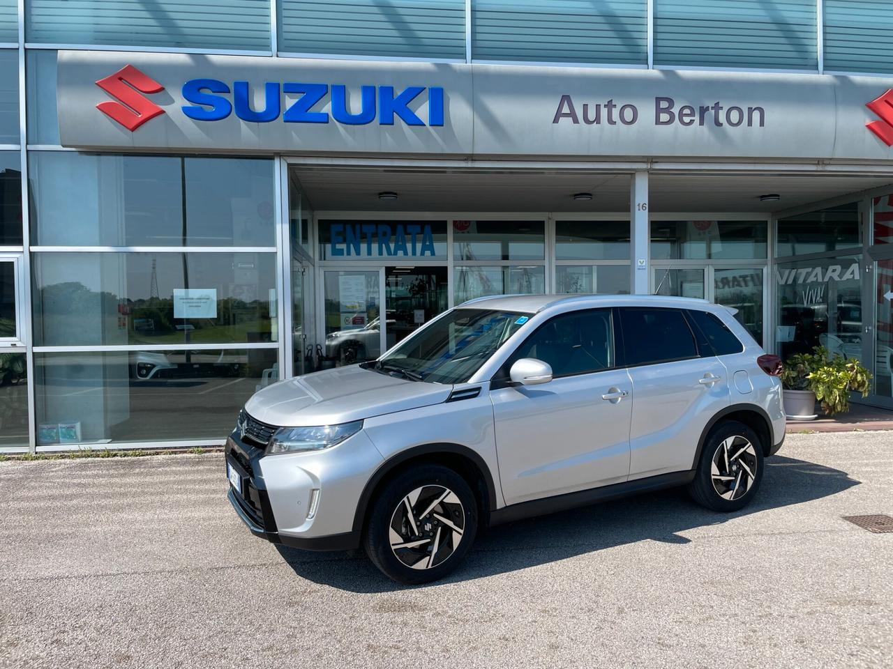 Suzuki Vitara 1.4 Hybrid Top