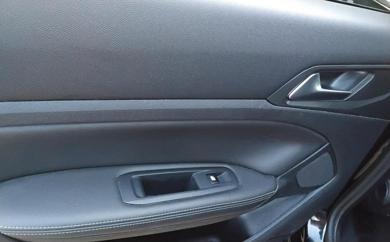 Peugeot 308 BlueHDi 120 S&S Allure