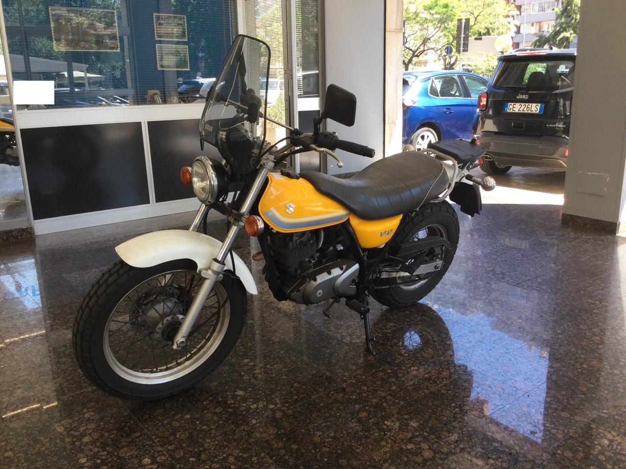 Suzuki RV 125 VanVan