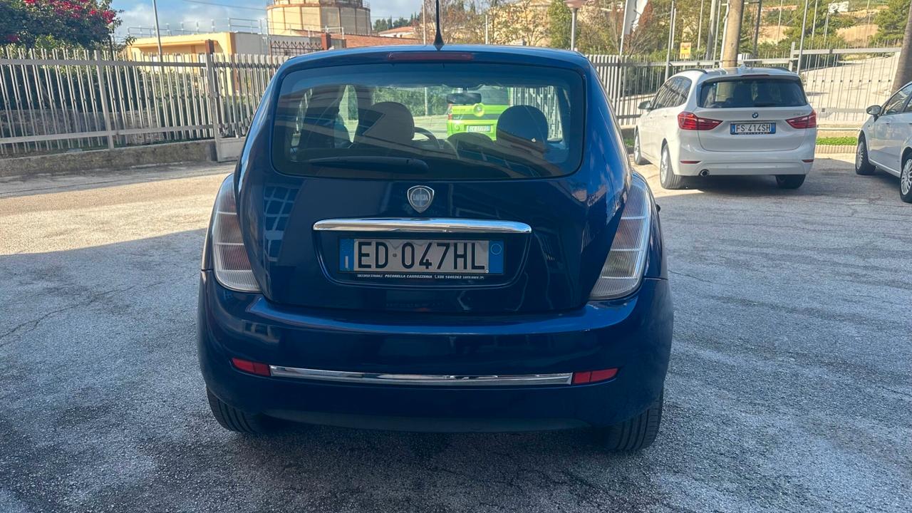 Lancia Ypsilon 1.2 New Oro