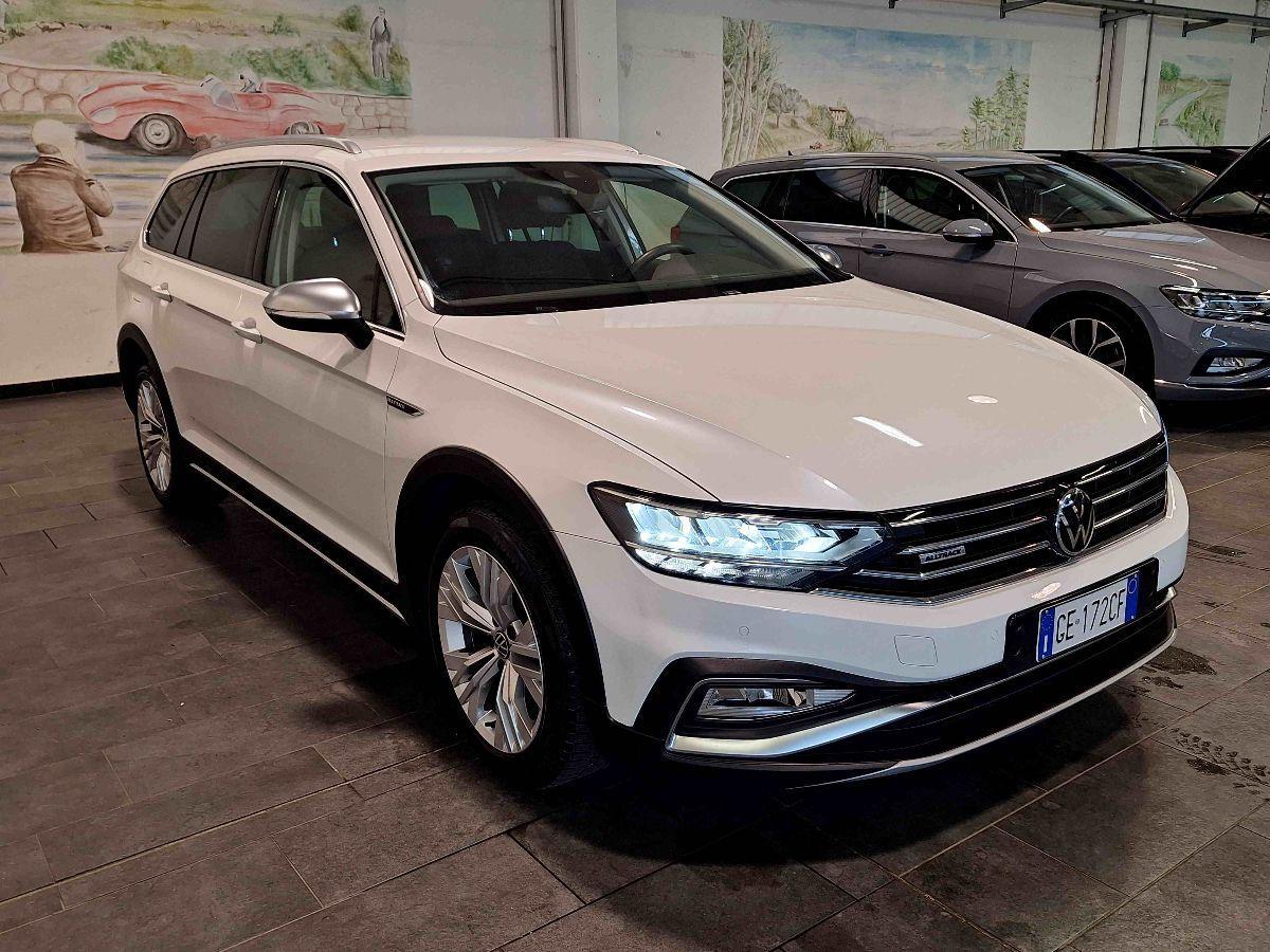 VOLKSWAGEN Passat Alltrack 2.0 tdi 4motion 200cv dsg - UNICO PROPR - GAR.24MESI