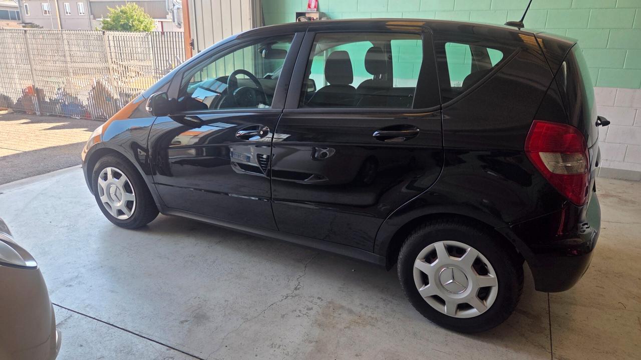 Mercedes-benz A 160 BlueEFFICIENCY Elegance UNICO PROPRIETARIO