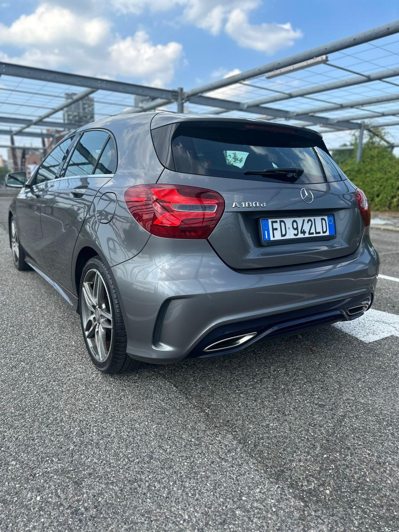 Mercedes-benz A 180 A 180 d Automatic Premium