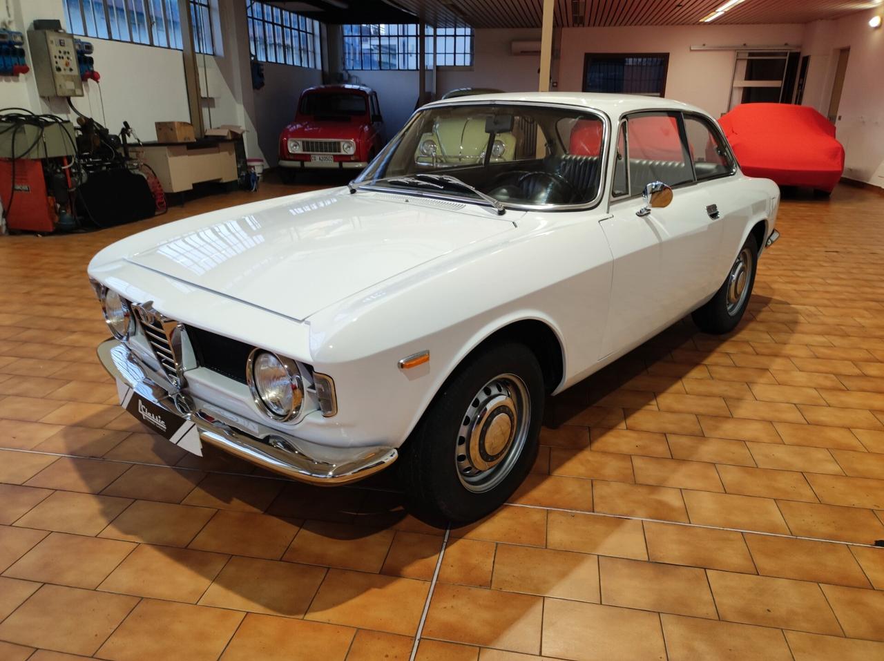 Alfa Romeo GT Gt1300Junior - Scalino - Restauro totale