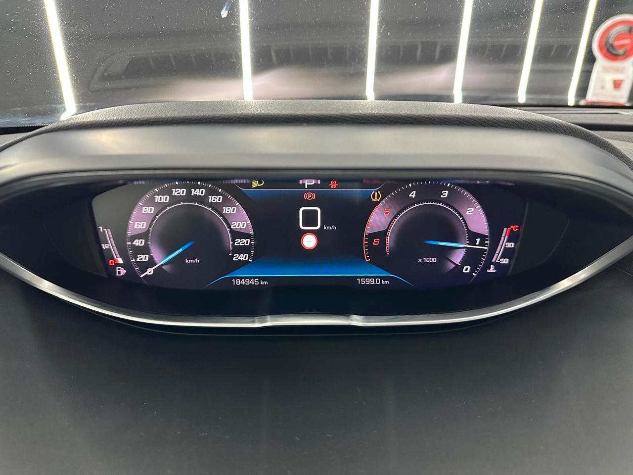 Peugeot 3008 BlueHDi 130 S&S EAT8 Allure