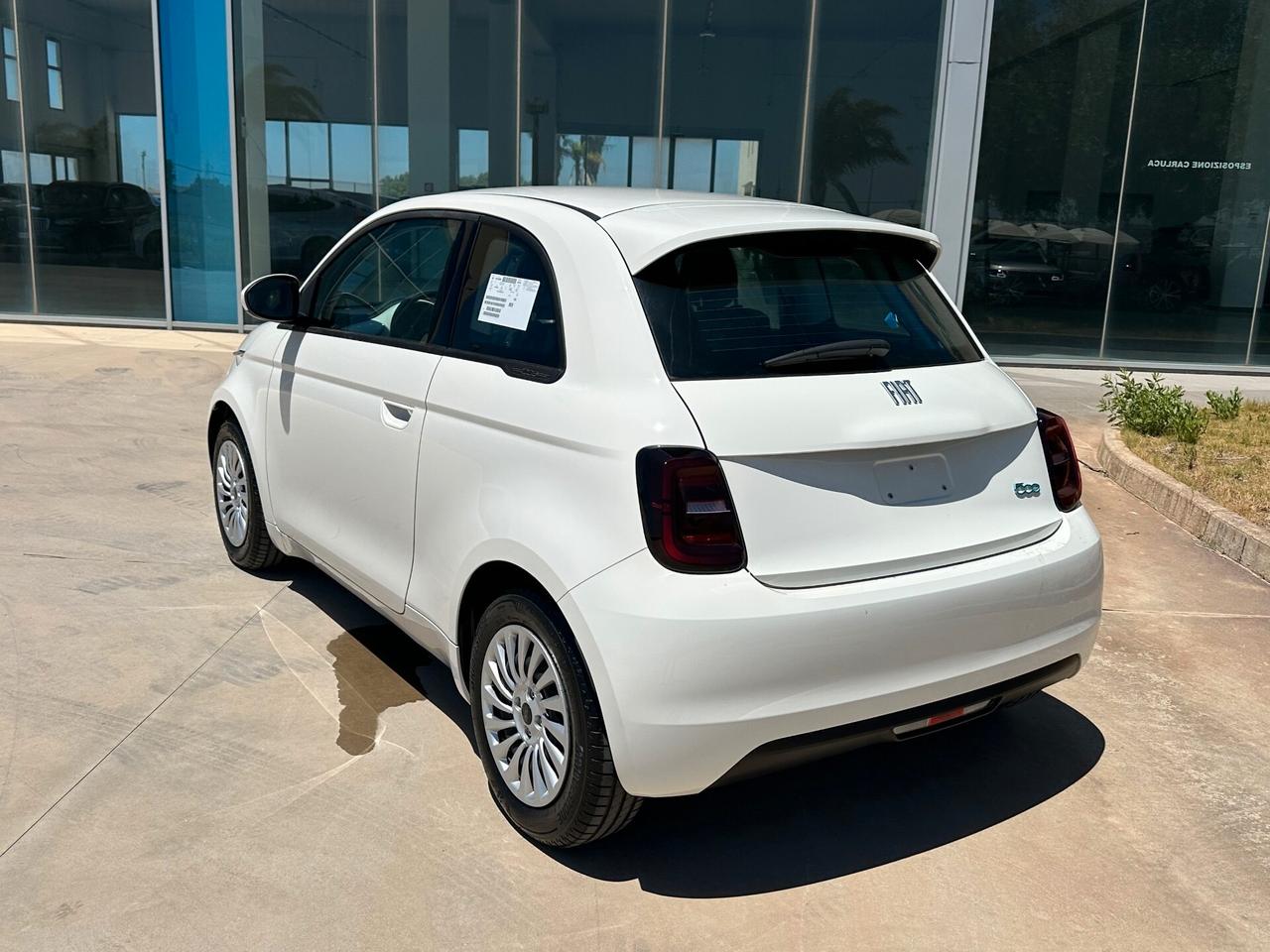 Fiat 500e Bev offerta T-Stock prezzo imperdibile