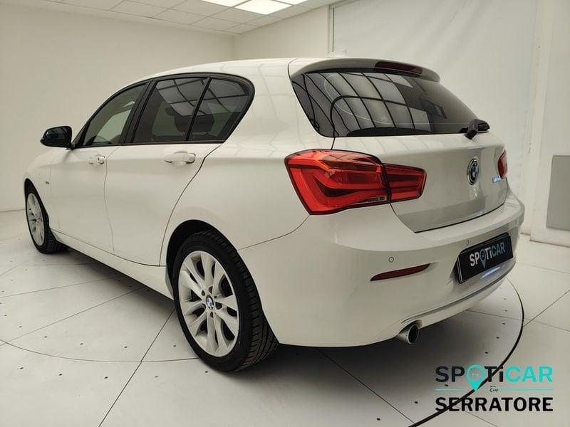 BMW Serie 1 F/20-21 2015 118d Urban 5p auto