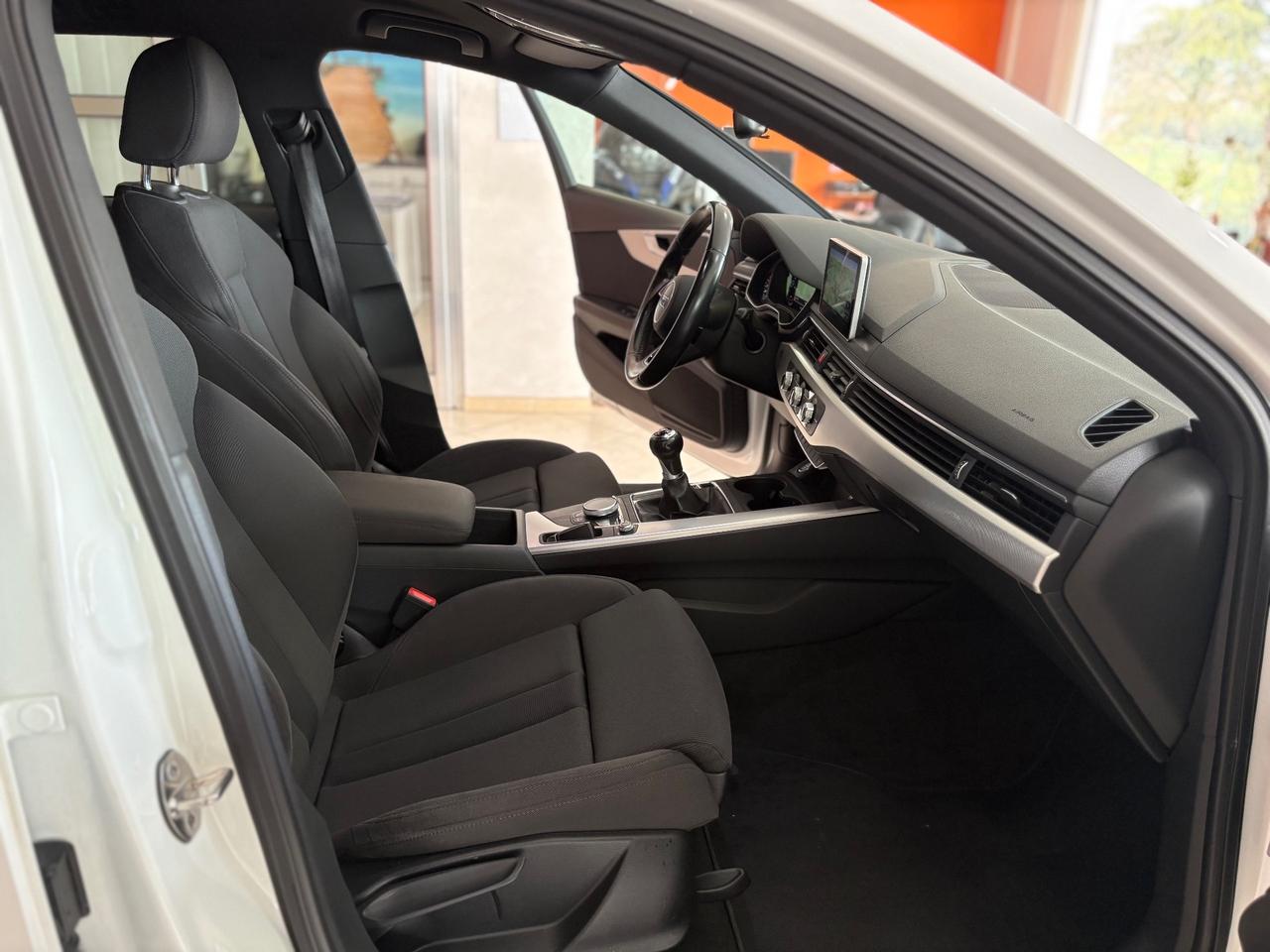 Audi A4 2.0 TDI 150 CV ultra Sport virtual navi xeno permute finanziamenti