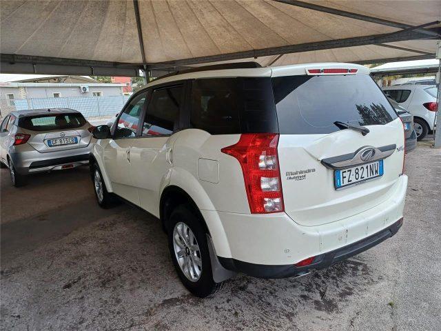 MAHINDRA XUV500 XUV500 2.2 16V FWD W6