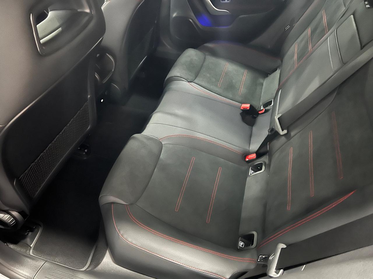 Mercedes Benz A180d Aut. AMG Line Premium 116 cv