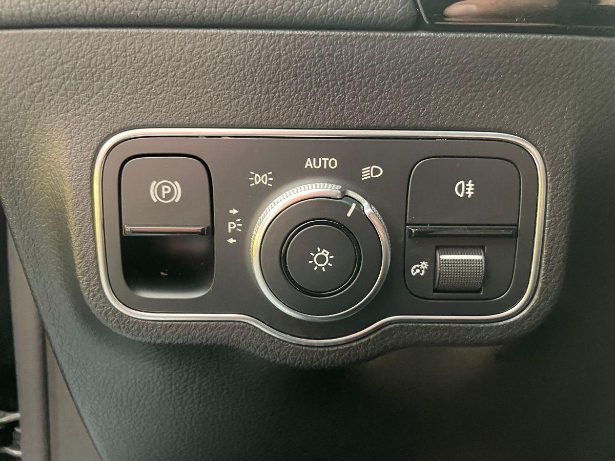 MERCEDES - Classe GLA - 200 d Automatic Premium