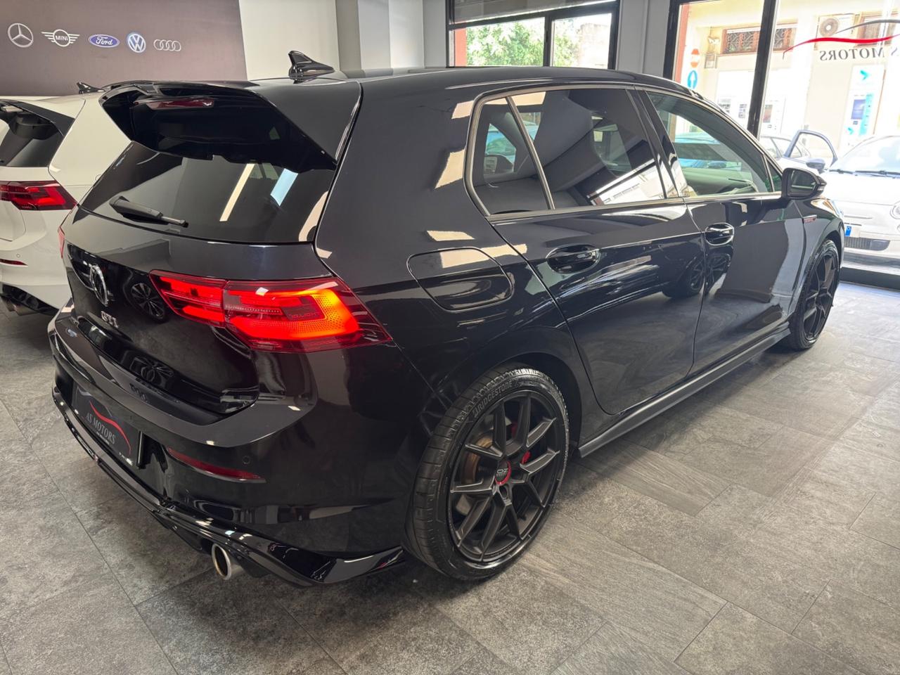 VW GOLF 8 GTI 2.0 TSI 245 CV FINANZIABILE
