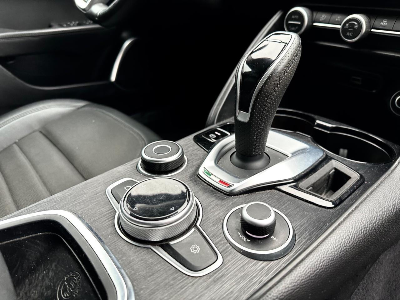 Alfa Romeo Giulia 2.0 Turbo 200 CV AT8 Executive