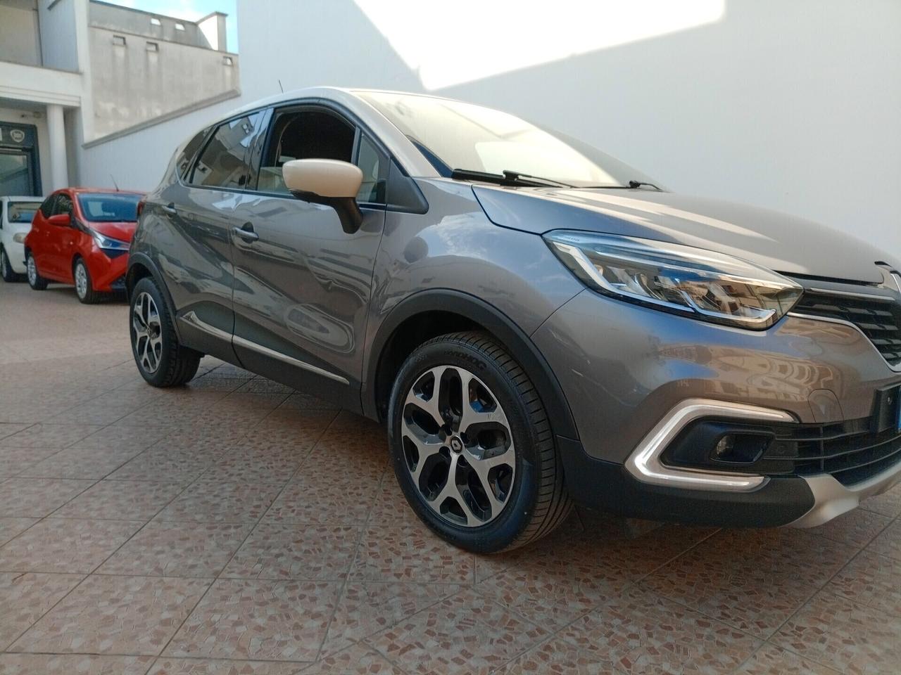 Renault Captur dCi 8V 110 CV Start&Stop Energy Initiale Paris