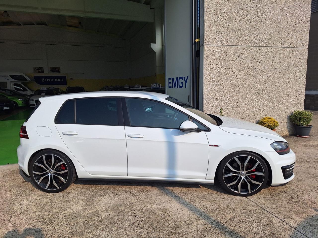 Volkswagen Golf GTI 2.0 TSI 5p. Automatico