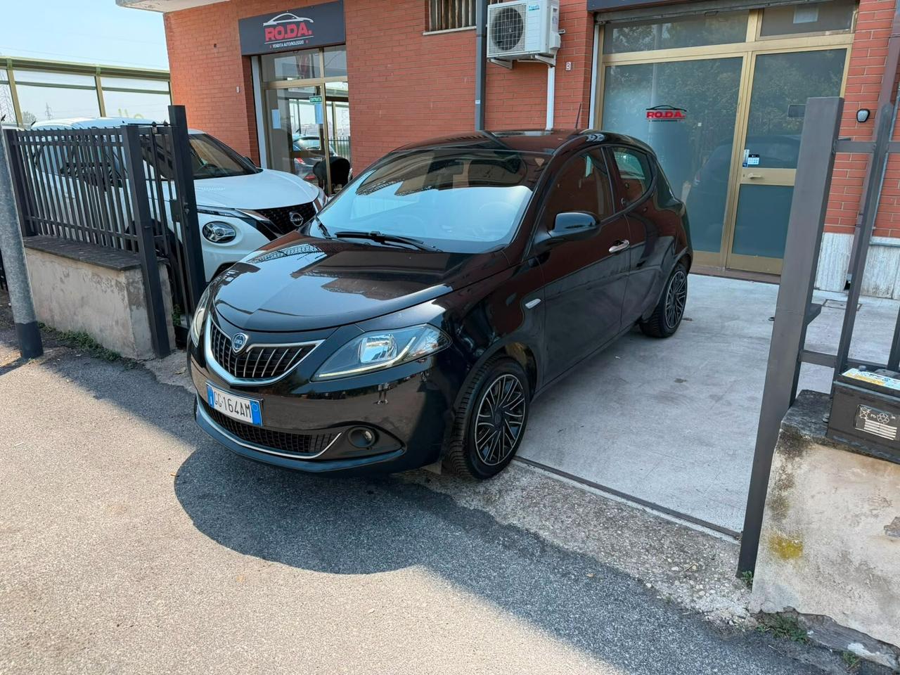 Lancia Ypsilon 1.0 FireFly 5 porte S&S Hybrid Ecochic Gold
