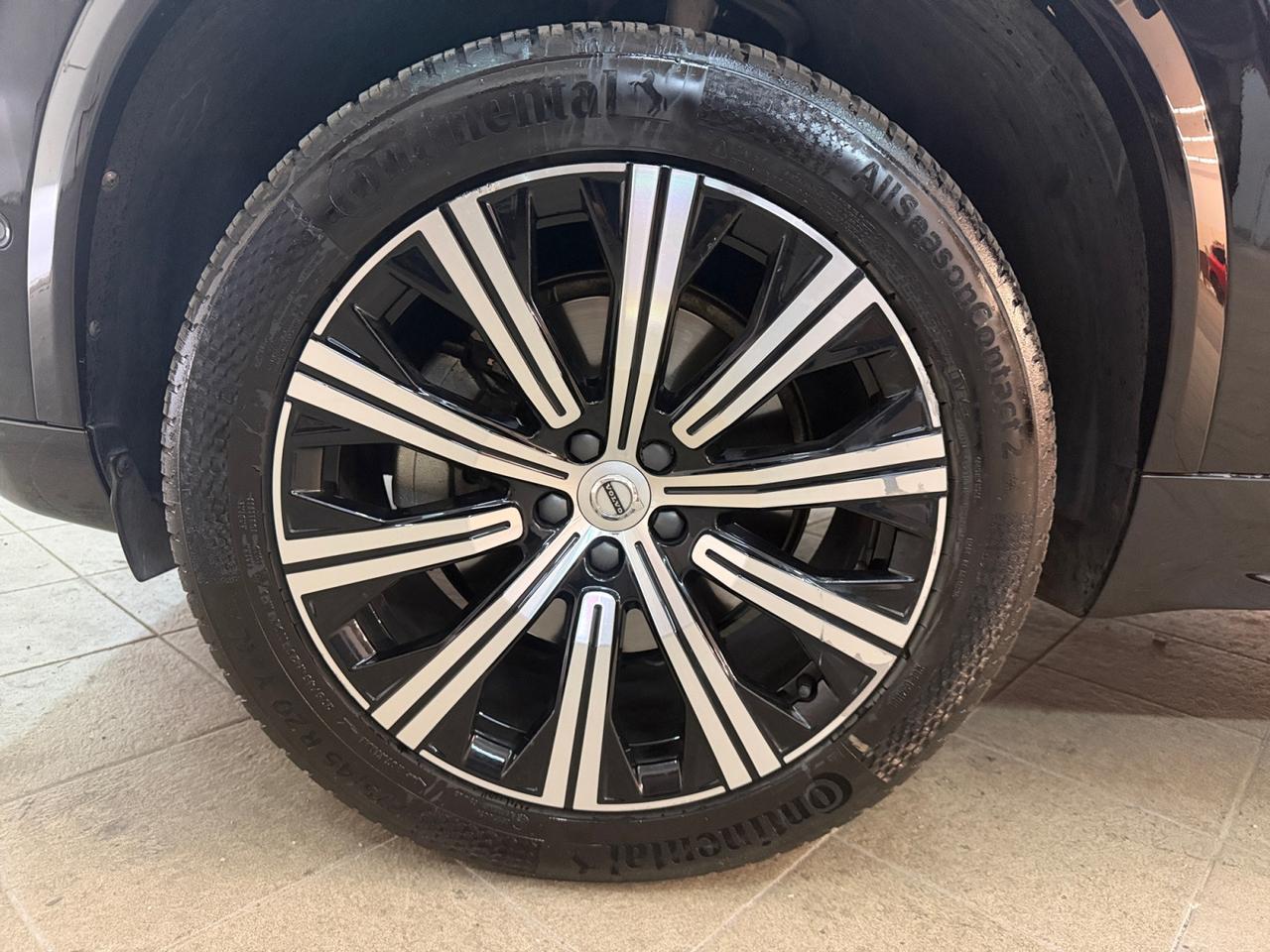VOLVO XC90 II - XC90 2.0 D5 Momentum awd geartronic
