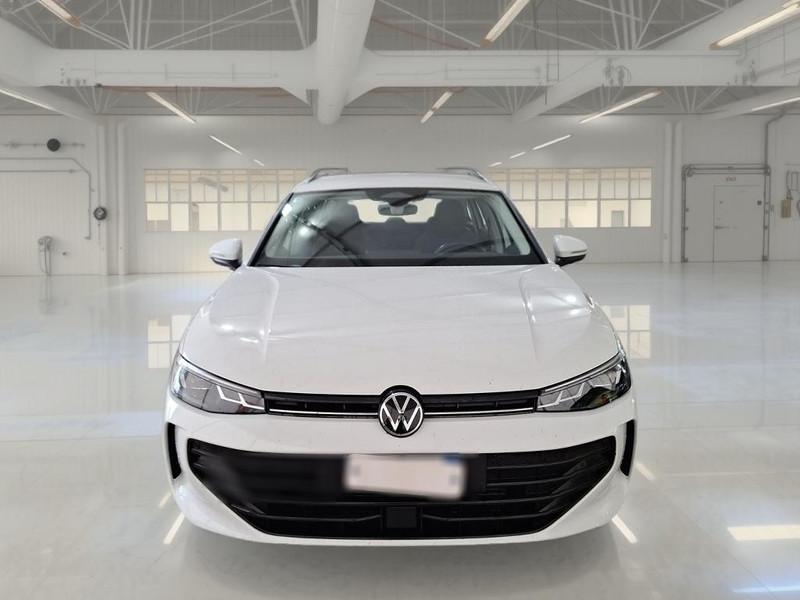 VOLKSWAGEN PASSAT VARIANT 2.0 TDI SCR EVO 90KW PASSAT DSG STATION WAGON