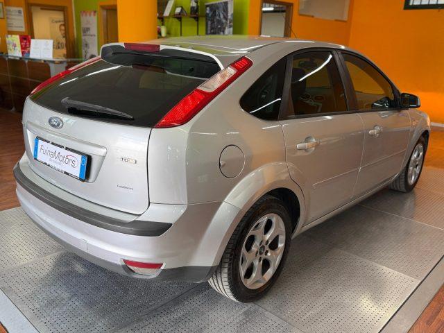 FORD Focus + 1.6 TDCi (90CV) 5p.