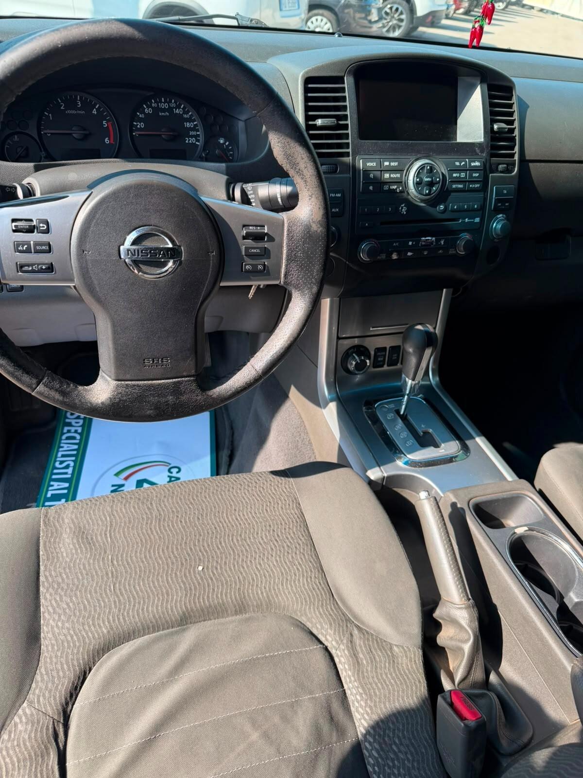 Nissan Navara 2.5 dCi 190CV 4 porte Double Cab LE