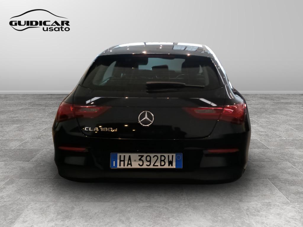 Mercedes-Benz CLA Sh.Brake - X118 2023 - CLA Shooting Brake 180 d Advanced auto