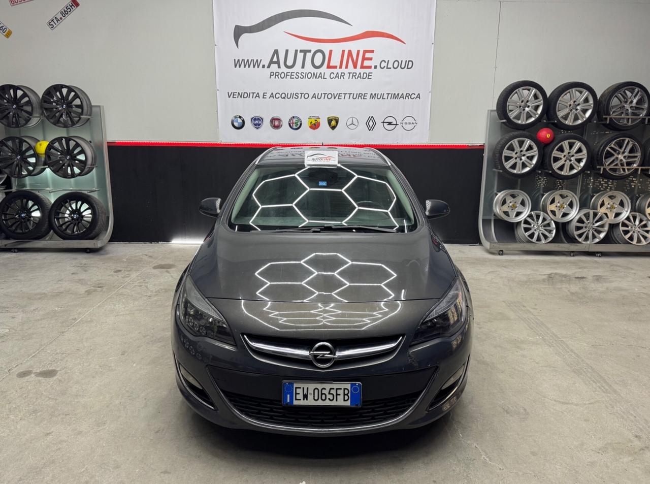 Opel Astra 1.6 CDTI ADATTA ANCHE PER NEOPATENTATI